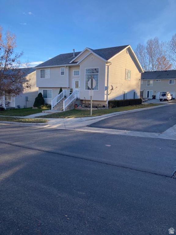 7644 N RED KITE WAY, Eagle Mountain, UT 84005