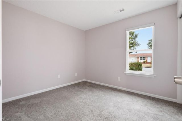 3304 Woodbaugh DR, Chesapeake, VA 23321