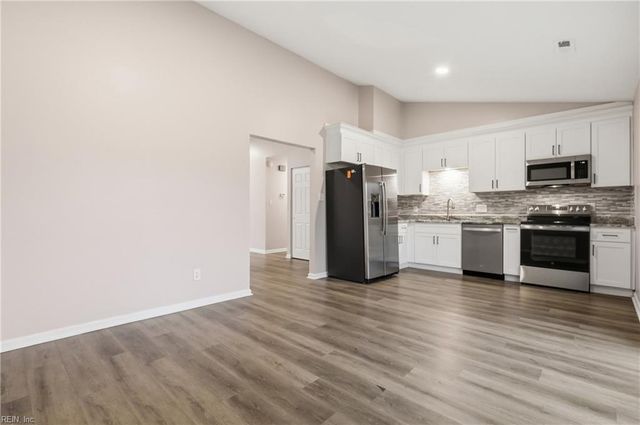 3304 Woodbaugh DR, Chesapeake, VA 23321