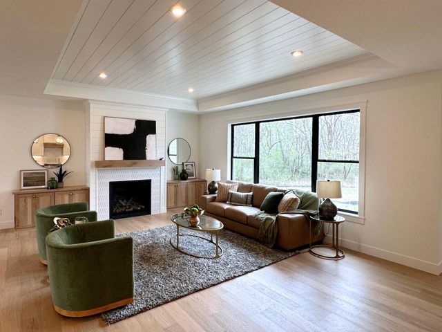 18025 100th Court N, Maple Grove, MN 55311