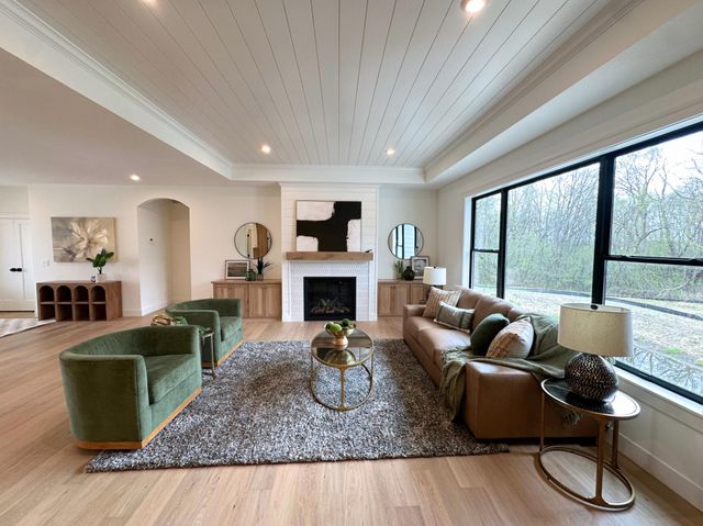 18025 100th Court N, Maple Grove, MN 55311