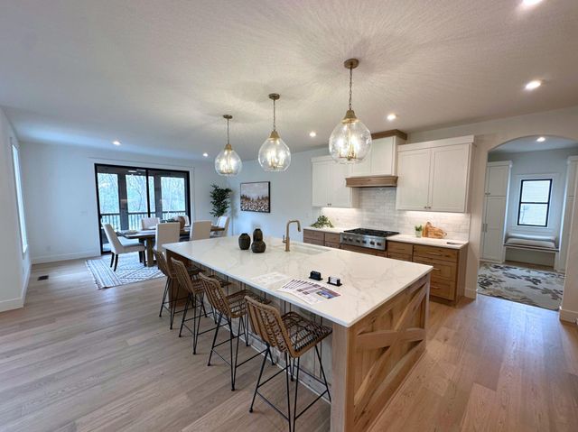 18025 100th Court N, Maple Grove, MN 55311