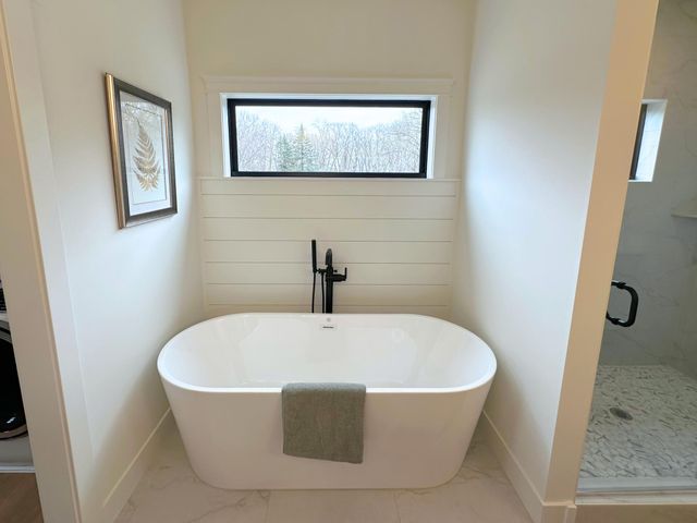 18025 100th Court N, Maple Grove, MN 55311