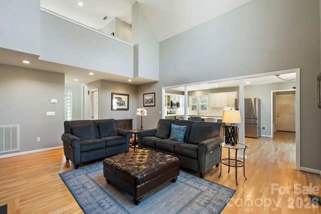 3505 4th Street Boulevard NW, Hickory, NC 28601