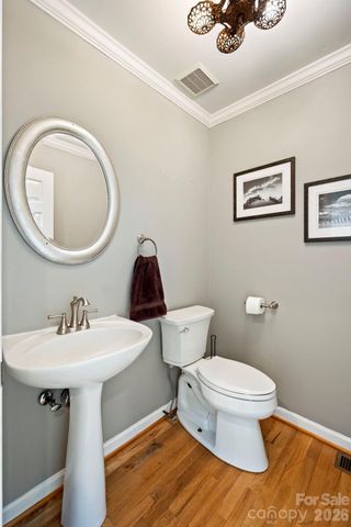 3505 4th Street Boulevard NW, Hickory, NC 28601