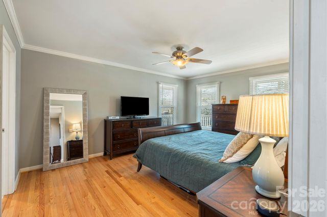 3505 4th Street Boulevard NW, Hickory, NC 28601