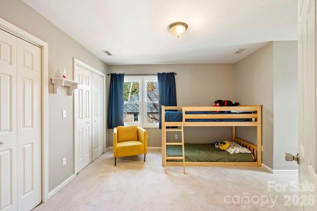 3505 4th Street Boulevard NW, Hickory, NC 28601