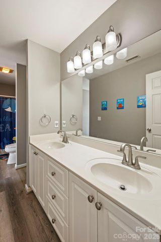 3505 4th Street Boulevard NW, Hickory, NC 28601