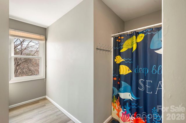 3505 4th Street Boulevard NW, Hickory, NC 28601