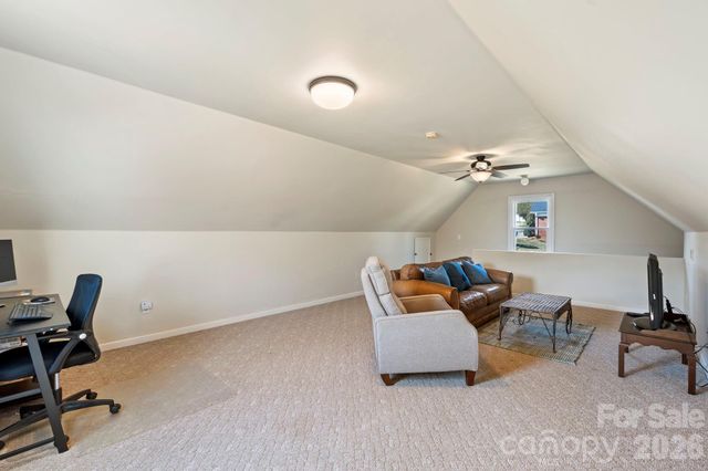 3505 4th Street Boulevard NW, Hickory, NC 28601