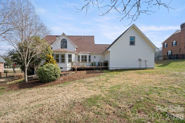 3505 4th Street Boulevard NW, Hickory, NC 28601