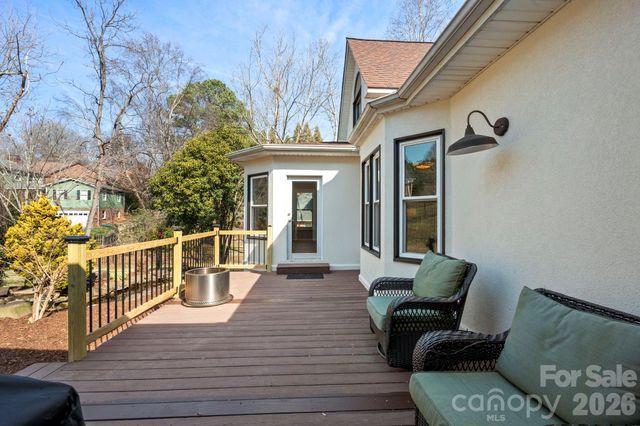 3505 4th Street Boulevard NW, Hickory, NC 28601