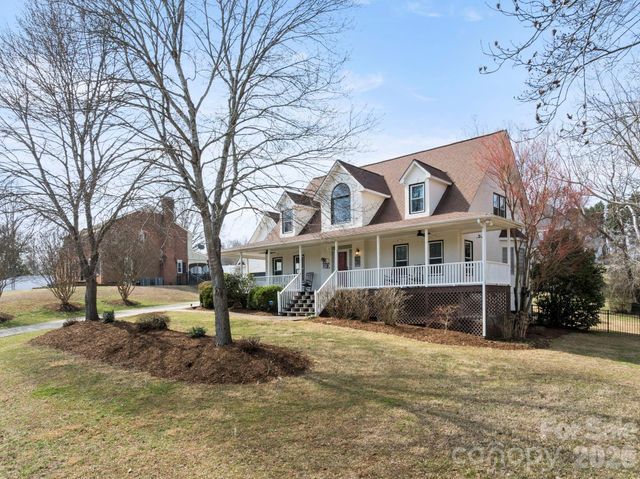 3505 4th Street Boulevard NW, Hickory, NC 28601