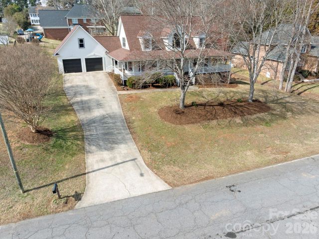 3505 4th Street Boulevard NW, Hickory, NC 28601