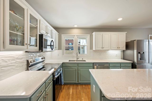 3505 4th Street Boulevard NW, Hickory, NC 28601