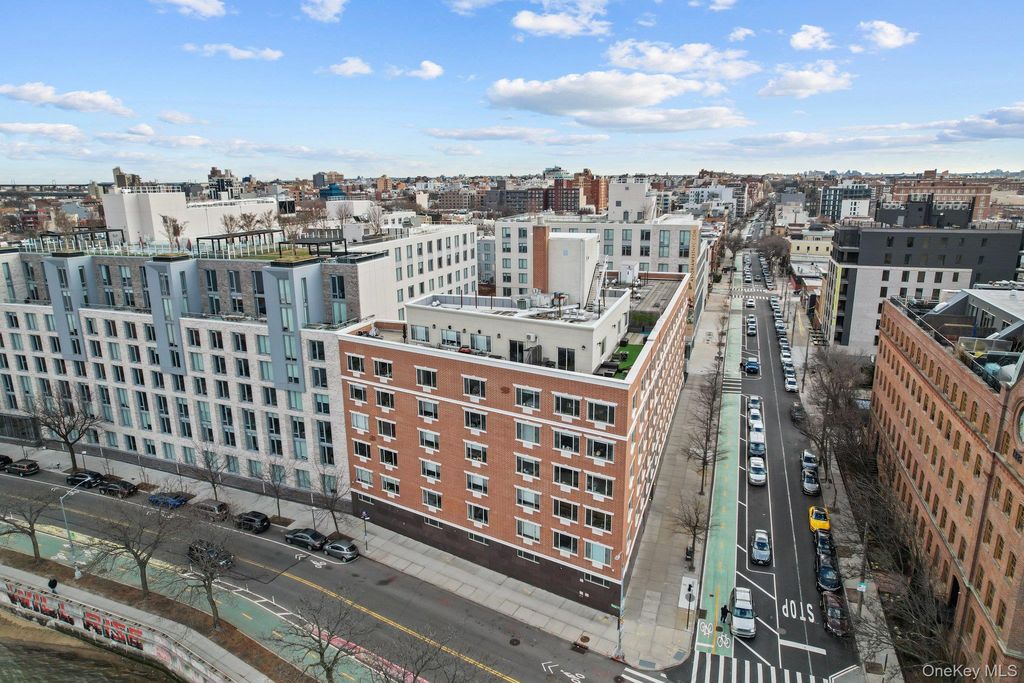 3085 Vernon Boulevard 3L, Astoria, NY 11102