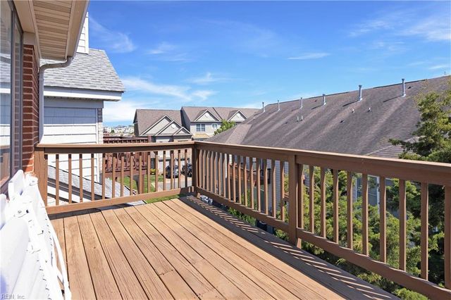 73 Mizzen CIR, Hampton, VA 23664