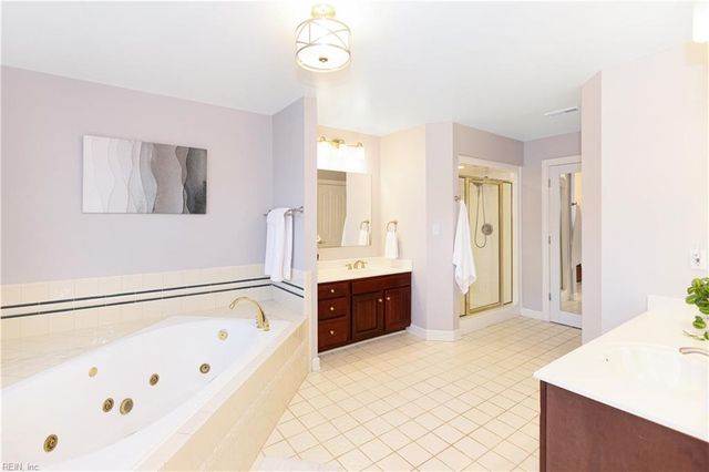 73 Mizzen CIR, Hampton, VA 23664
