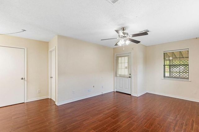 5310 6th Street, Crosby, TX 77532