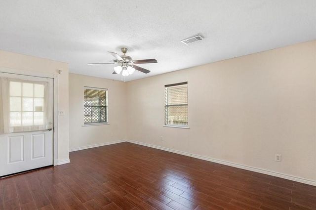 5310 6th Street, Crosby, TX 77532