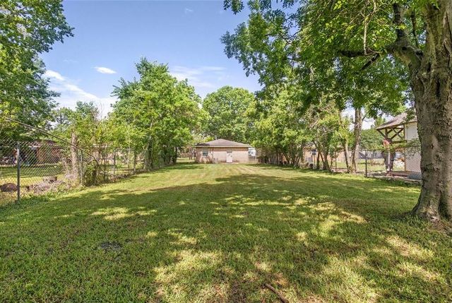 5310 6th Street, Crosby, TX 77532