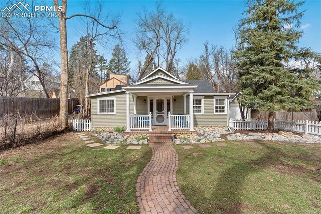 1532 W Cheyenne Road, Colorado Springs, CO 80906