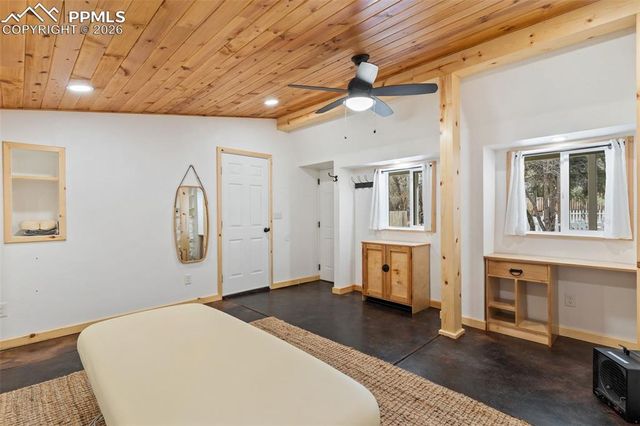 1532 W Cheyenne Road, Colorado Springs, CO 80906