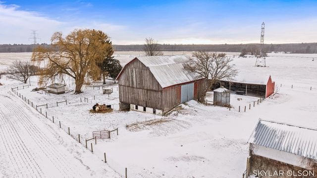 8900 Cleveland Road, Greenwood Twp, MI 49421