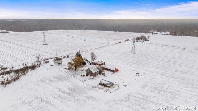 8900 Cleveland Road, Greenwood Twp, MI 49421