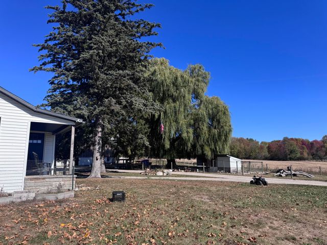 8900 Cleveland Road, Greenwood Twp, MI 49421