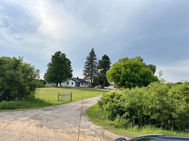 8900 Cleveland Road, Greenwood Twp, MI 49421