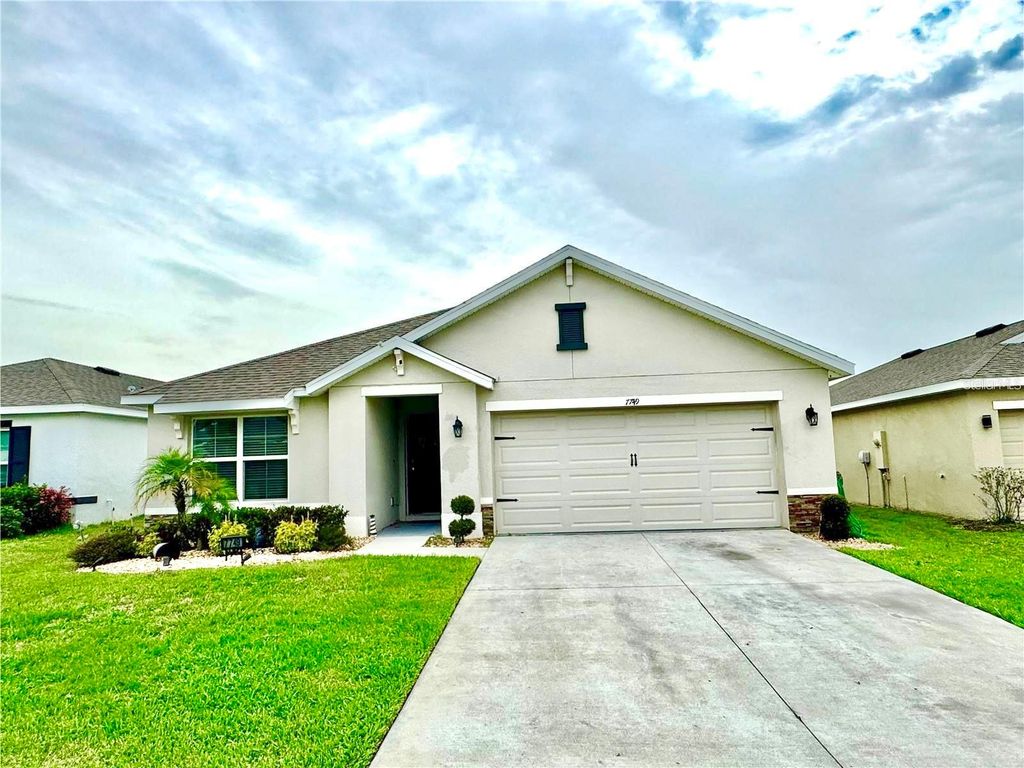Image 1 of property listing at 7749 BROAD POINT DRIVE, Zephyrhills, FL 33540