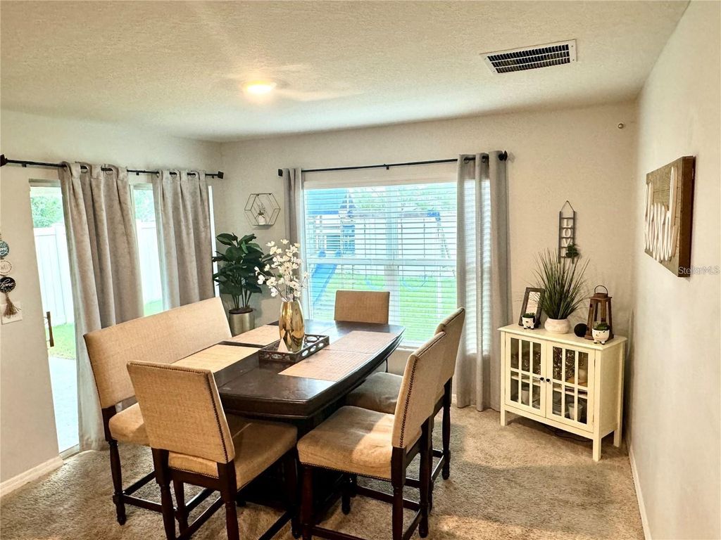 Image 9 of property listing at 7749 BROAD POINT DRIVE, Zephyrhills, FL 33540