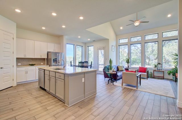 28554 SHAILENE DR, San Antonio, TX 78260