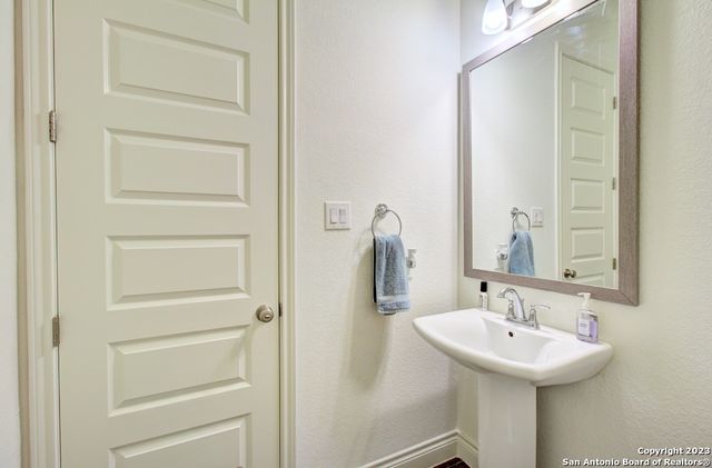 28554 SHAILENE DR, San Antonio, TX 78260