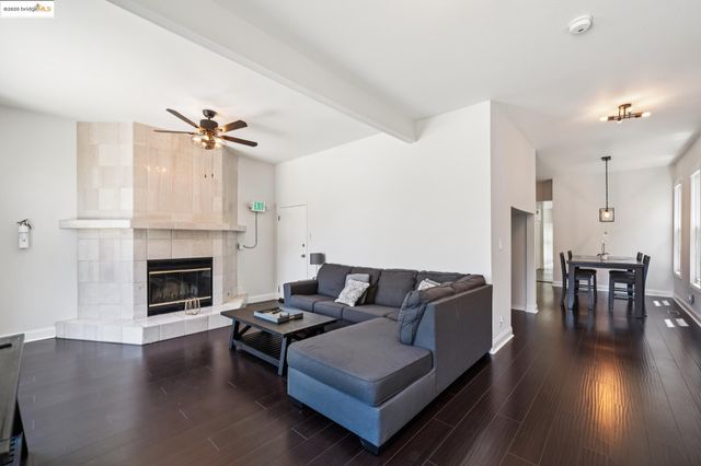 557 33Rd St, Oakland, CA 94609