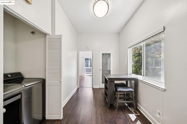 557 33Rd St, Oakland, CA 94609