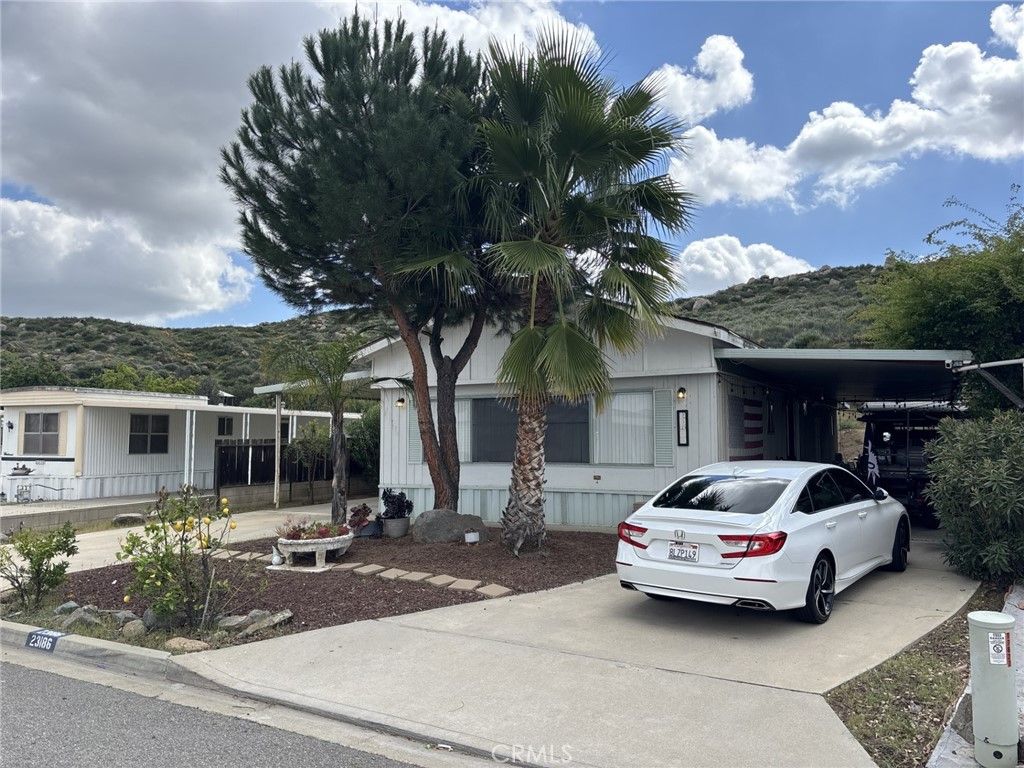 23186 Skylink, Canyon Lake, CA 92587