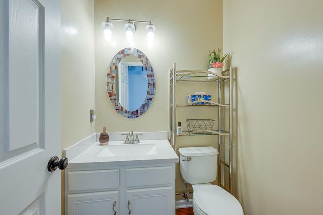 6719 Wynwright Drive, Dublin, OH 43016