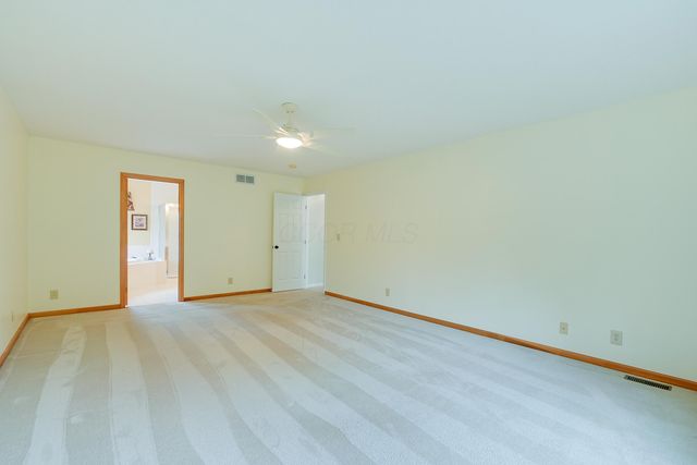6719 Wynwright Drive, Dublin, OH 43016