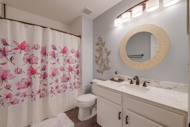 6719 Wynwright Drive, Dublin, OH 43016