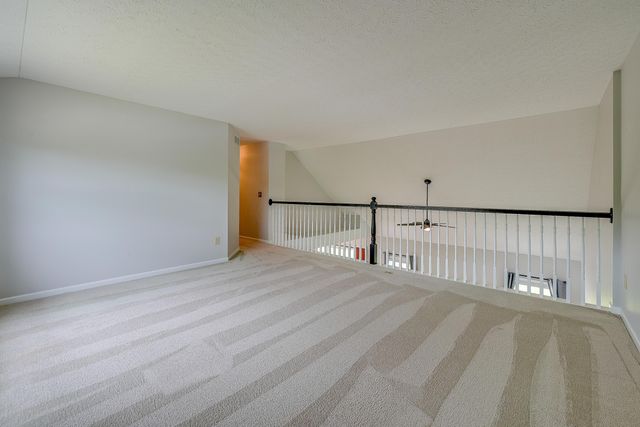6719 Wynwright Drive, Dublin, OH 43016