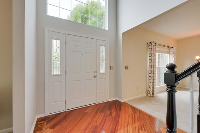 6719 Wynwright Drive, Dublin, OH 43016