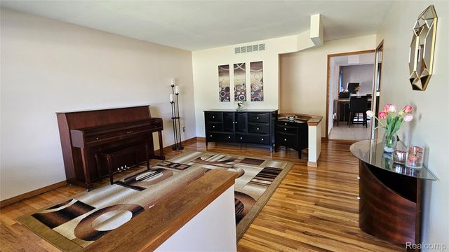 25317 Koths Street, Taylor, MI 48180
