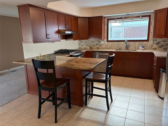 25317 Koths Street, Taylor, MI 48180