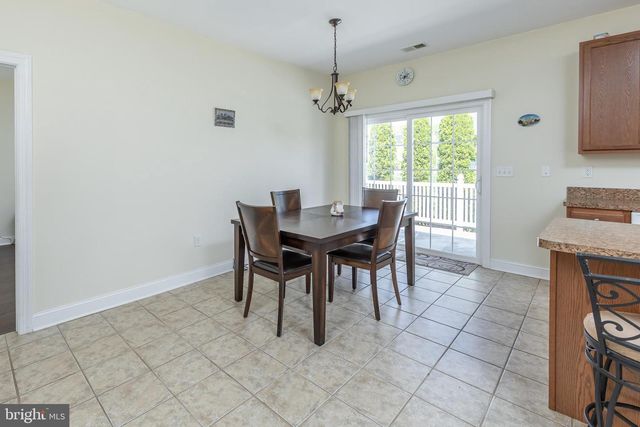 703 WEATHERBY DR, Deptford, NJ 08096