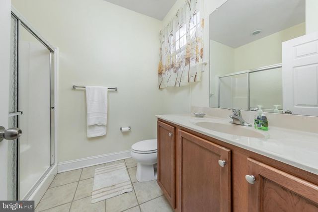 703 WEATHERBY DR, Deptford, NJ 08096