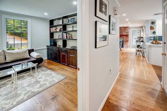 24 Milne Cove Rd, Carlisle, MA 01741