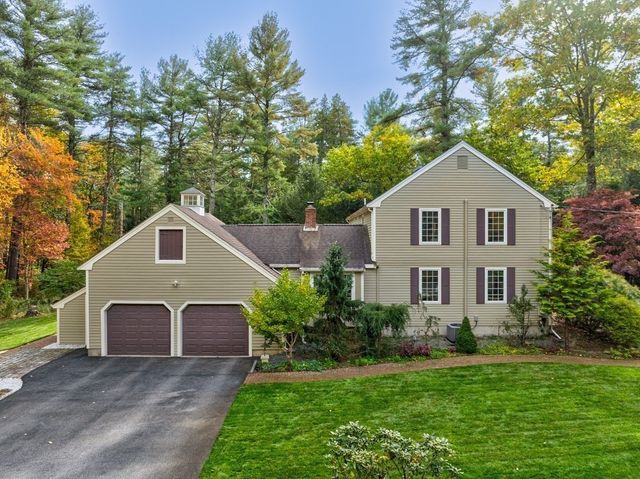24 Milne Cove Rd, Carlisle, MA 01741