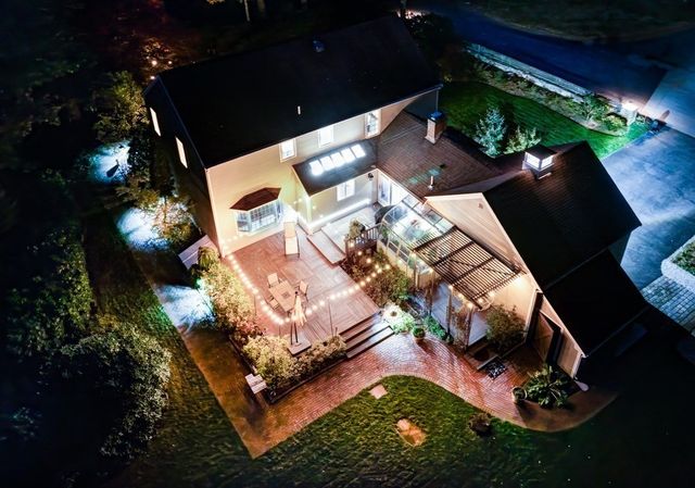 24 Milne Cove Rd, Carlisle, MA 01741
